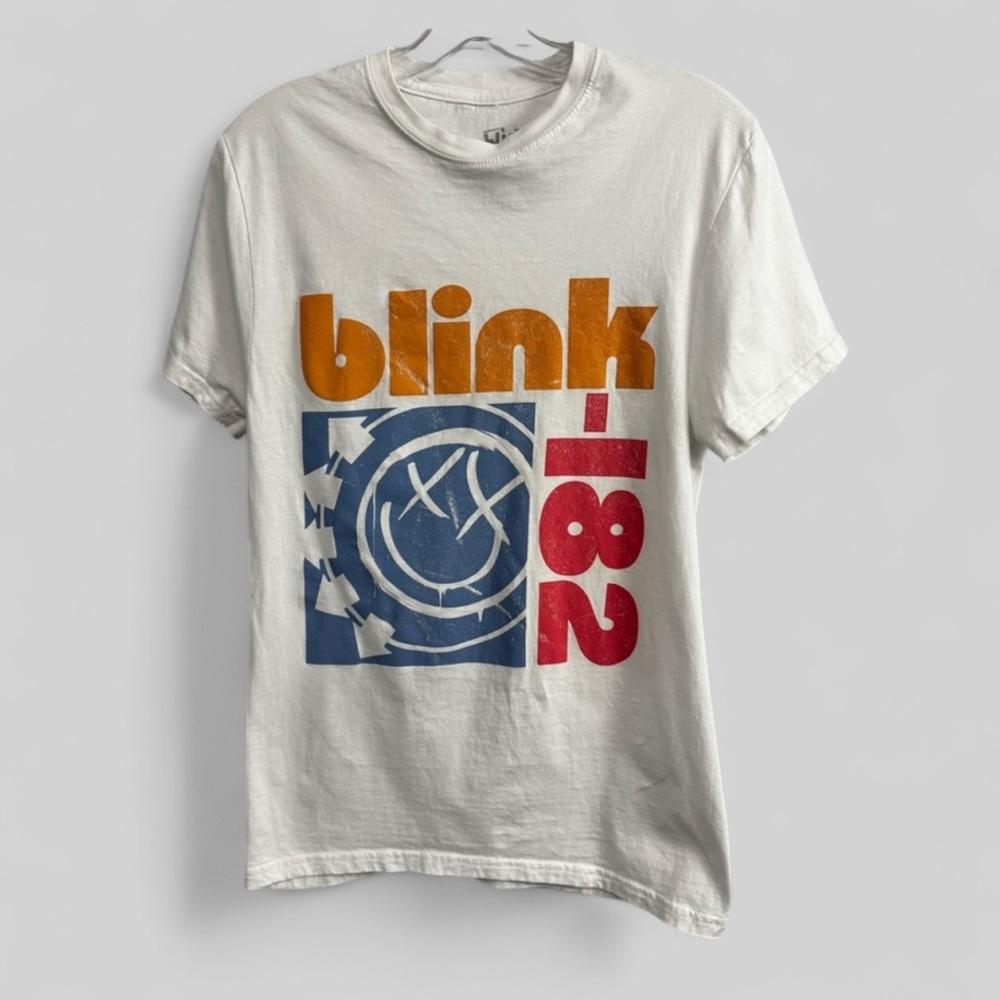 Blink 182 band tee colorful graphic cotton ladies medium fan merch modern made